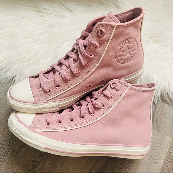 NWT Converse Chuck Taylor All Star Women’s Shoes - Picture 5 of 8